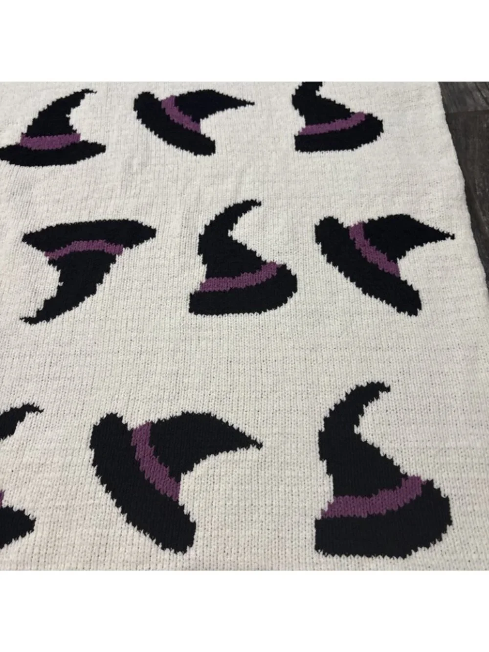 Novogratz Halloween Witch’s Hat Oversized Throw Blanket 50x87” Purple/Black/whit